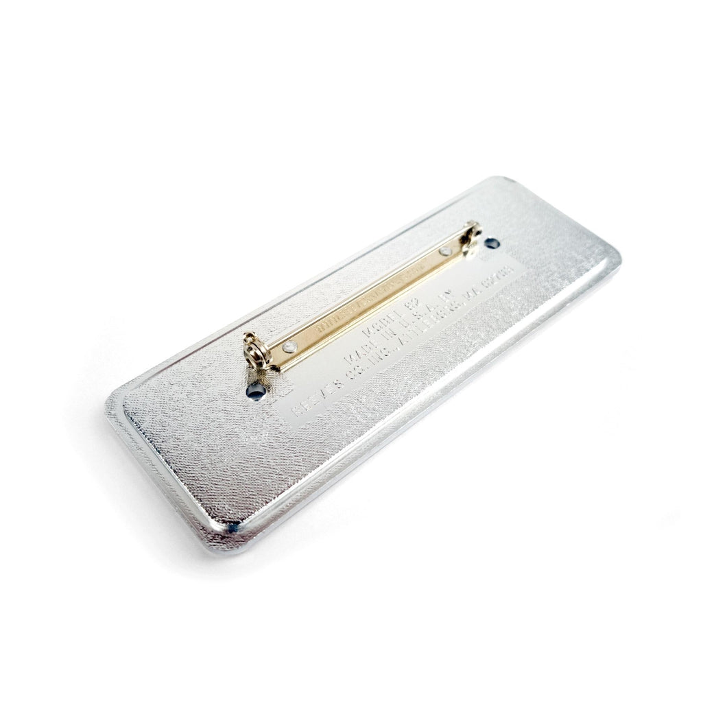 Gafete con base de metal Moldiado